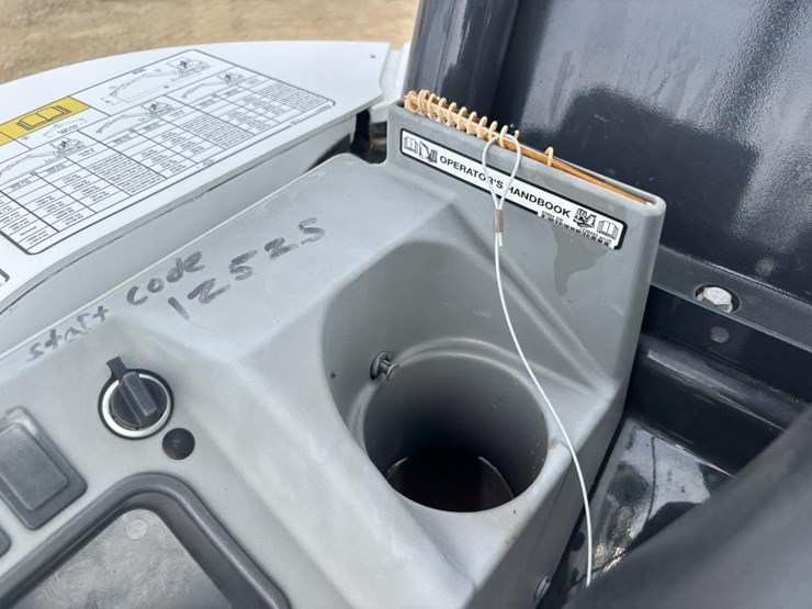 2020-bobcat-e35-image-40