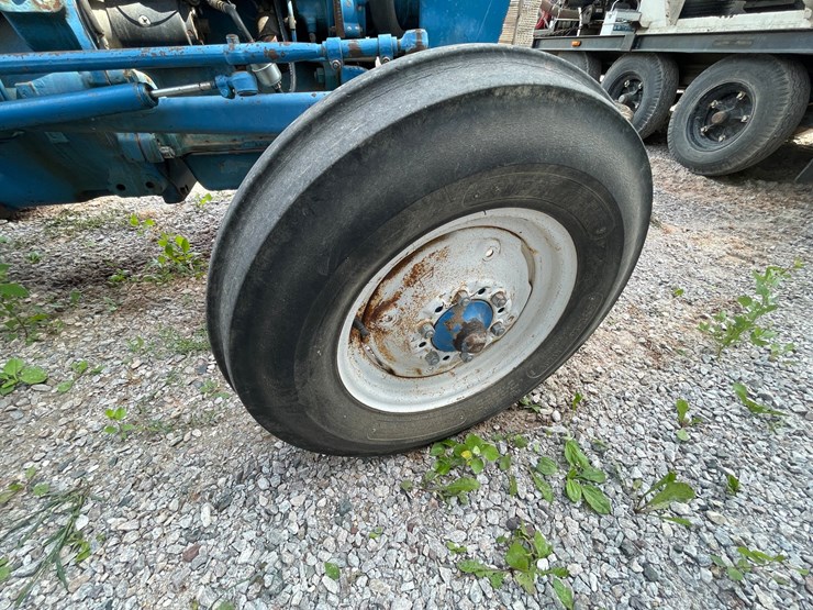 ford-3000-image-18