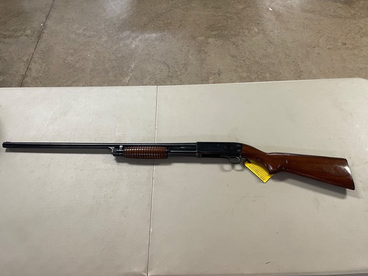 #3058-•-ithaca-model-37-featherweight,-12-ga.-shotgun,-sn:-727442-image-2