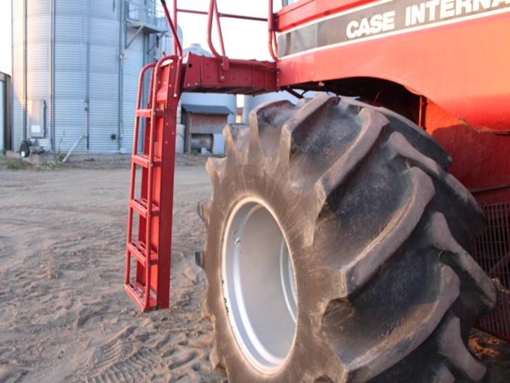 case-ih-1688-image-47