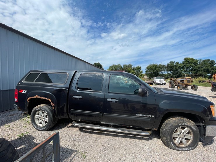 2009-gmc-sierra-1500-image-4