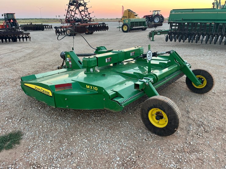 2022-john-deere-mx10-image-7