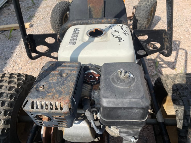 #2098-•-manco-dingo-go-kart-image-16