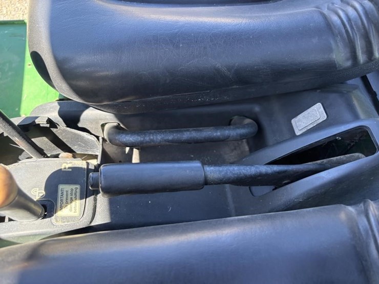 2006-john-deere-gator-image-18