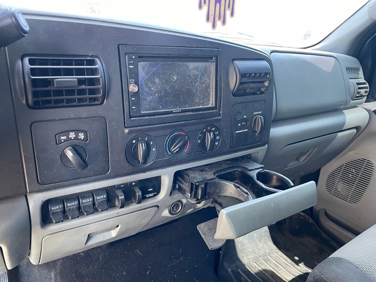 2006-ford-f350-xlt-image-35