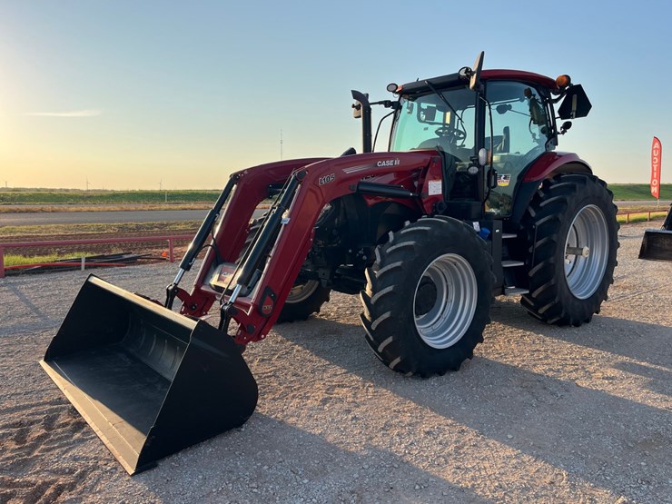 2022-case-ih-maxxum-125-image-1