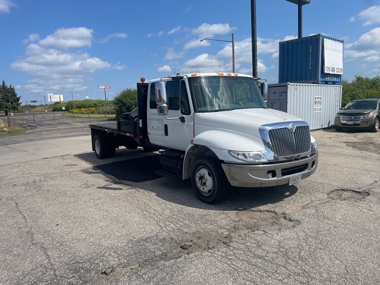 2003-international-durastar-4300-image-3