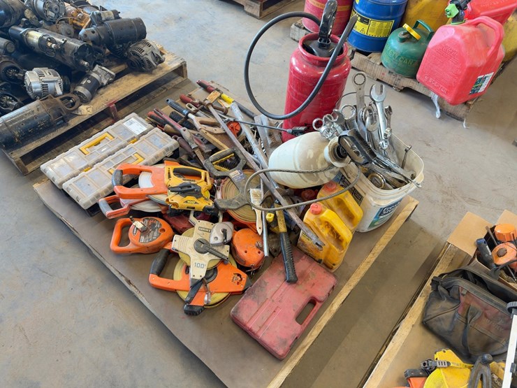 assorted-tools-and-chalk-lines-image-2