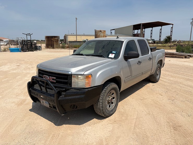 2010-gmc-sierra-1500-image-2