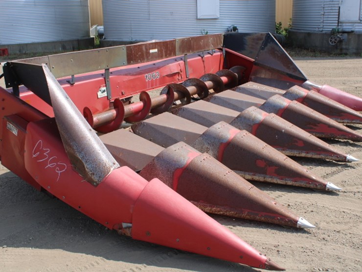 case-ih-1063-image-11