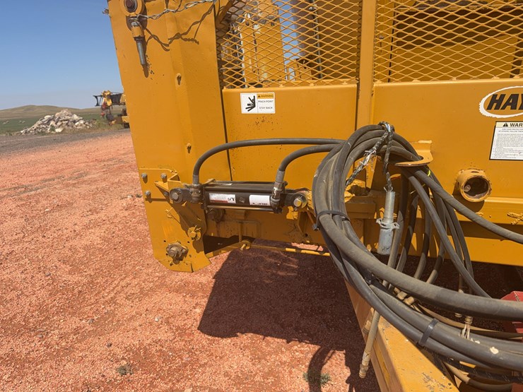 haybuster-bale-processor-image-16