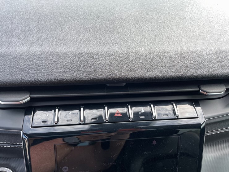 2025-jeep-grand-cherokee-laredo-image-25