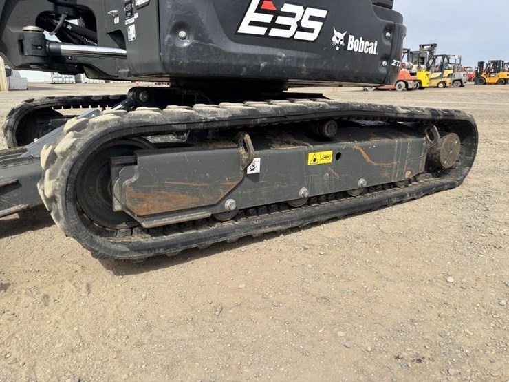2020-bobcat-e35-image-23