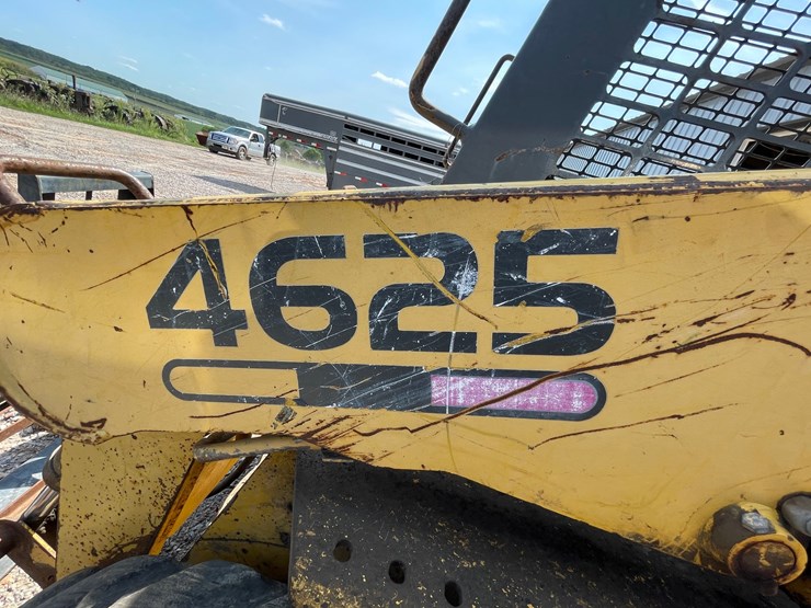 gehl-4625-image-18