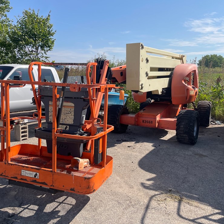 2014 JLG 450AJ