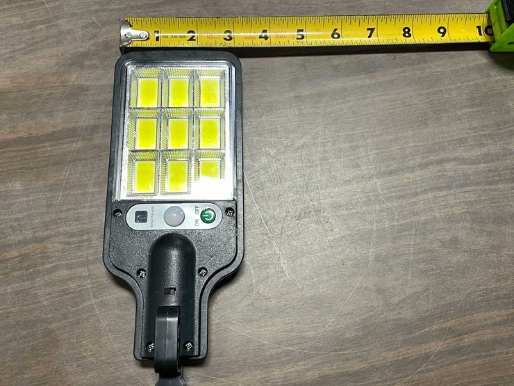 #8582-•-solar-powered-street-lamp-(cw)-image-4