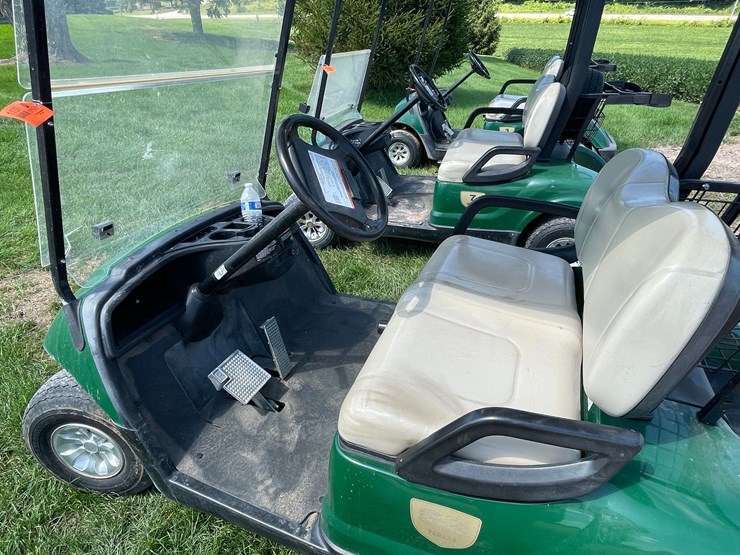 #1137-•-2016-yamaha-gas-golf-cart-image-9