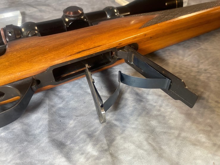#3037-•-weatherby-mark-v-varmintmaster,-.224-wby-mag-cal.-rifle,-sn:-54709-image-19