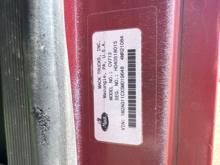 2005-mack-granite-cv713-image-26