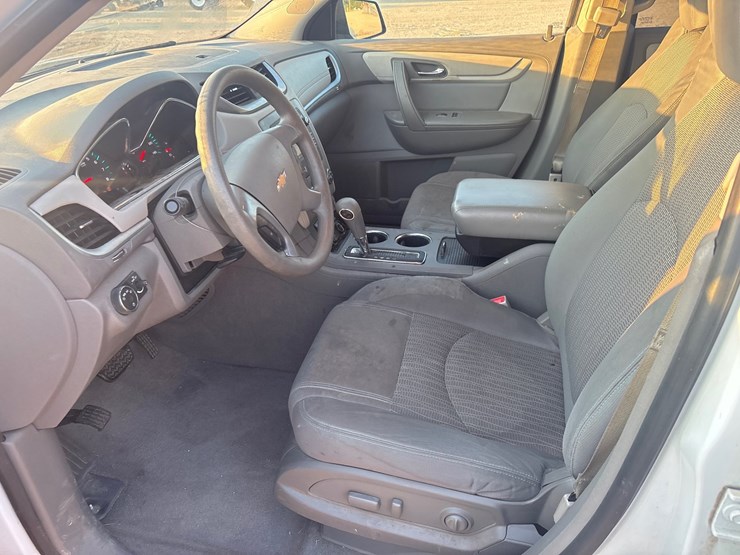 2016-chevrolet-traverse-image-6