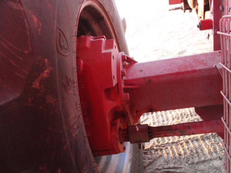 case-ih-1688-image-31