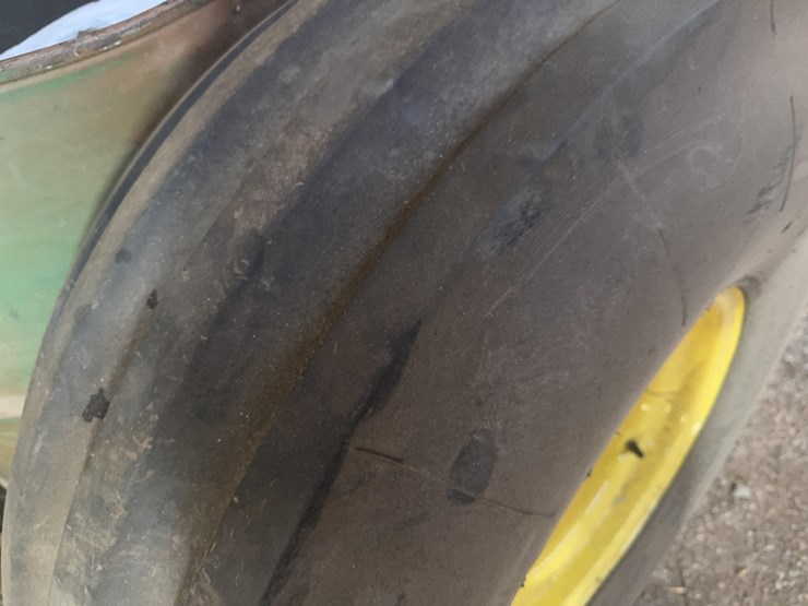 tire-and-rim-image-2