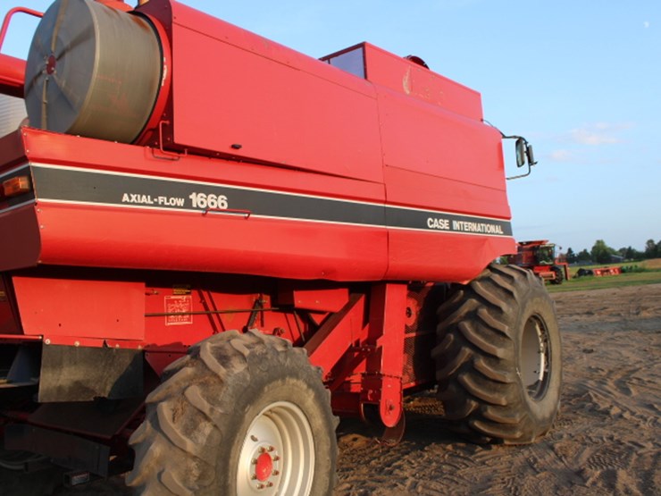 case-ih-1666-image-64