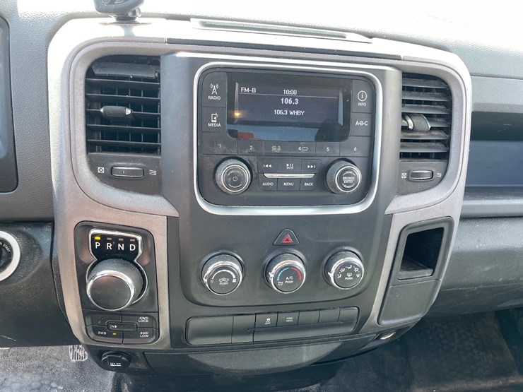 2014-dodge-ram-1500-image-21