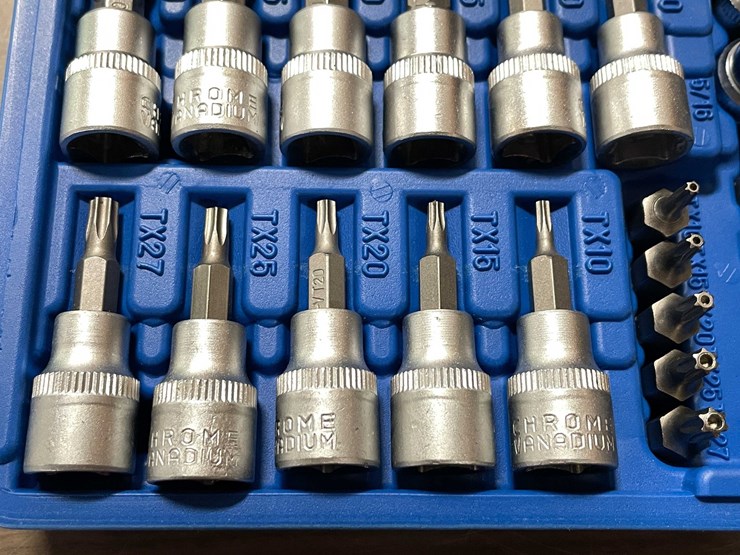 #8588-•-34-piece-torx-and-e-torx-set-(cw)-image-4