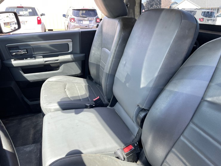 2014-dodge-ram-1500-image-27