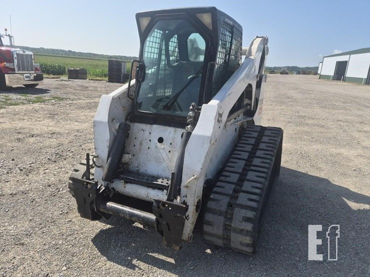 2007-bobcat-t320-image-5