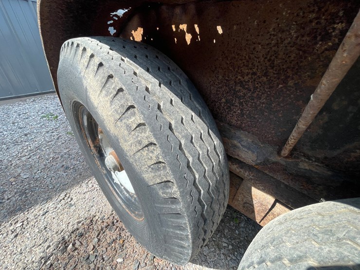 #2086-•-14'-tandem-axle-equipment-trailer-(no-title)-image-15