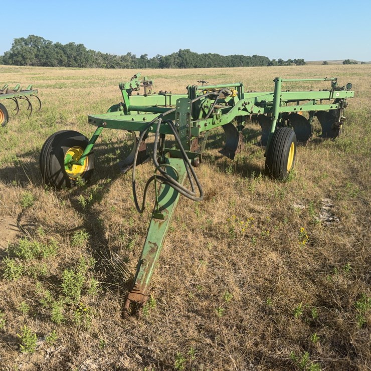 JOHN DEERE 3100