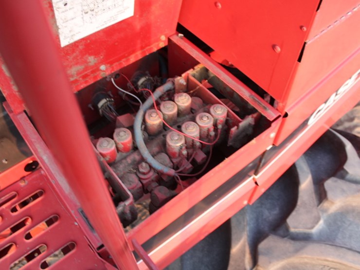 case-ih-1688-image-48