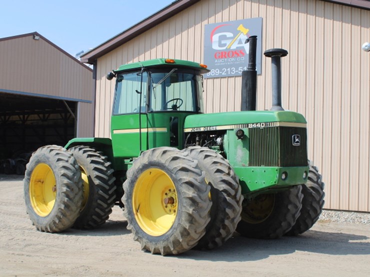 john-deere-8440-image-16