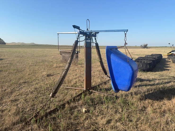 lewis-cattle-oiler-image-2