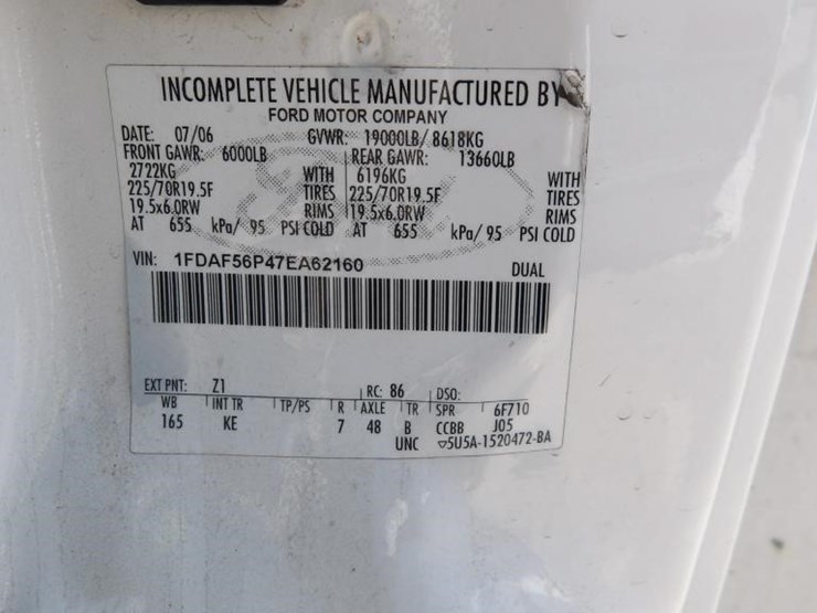 2007-ford-f550-image-25