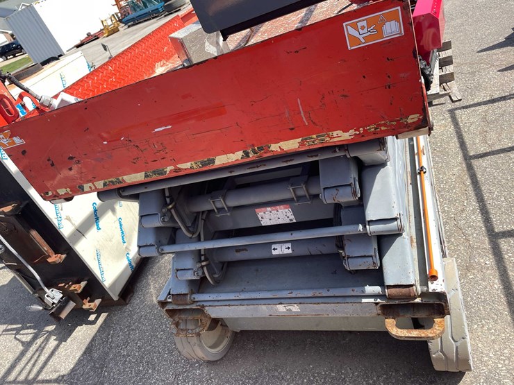 #1621-•-skyjack-4632-scissor-lift-(o10)-image-3