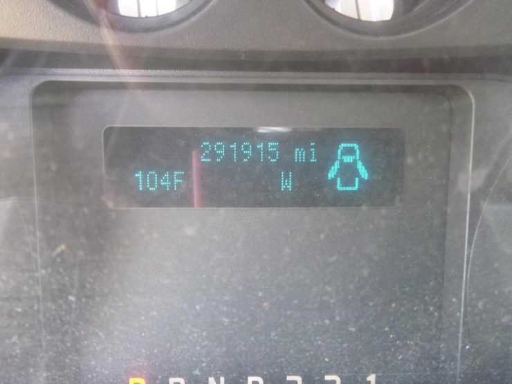 2015-ford-f550-image-14