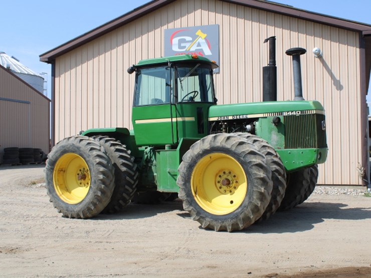 john-deere-8440-image-17