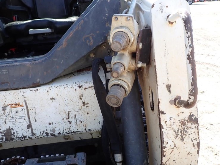 2019-bobcat-t450-image-10