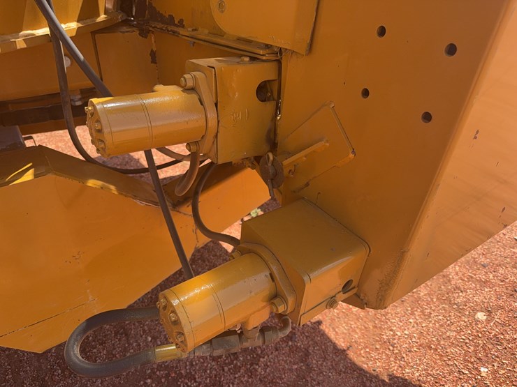 haybuster-bale-processor-image-19