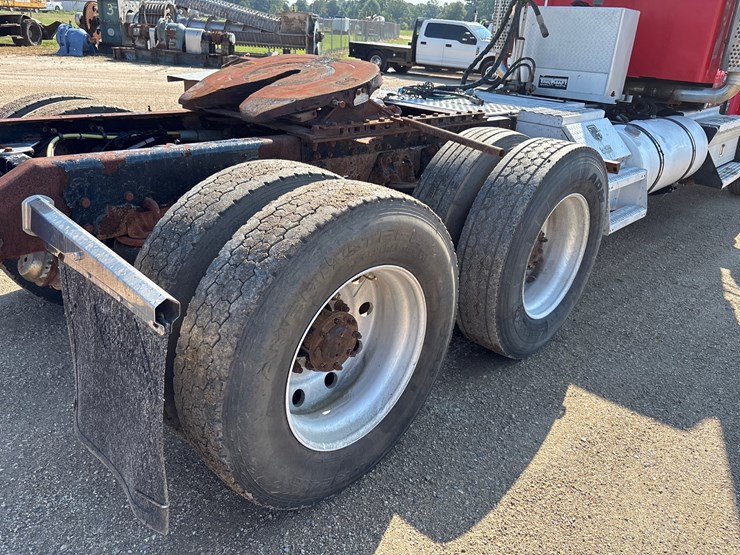 2006-kenworth-w900-image-6
