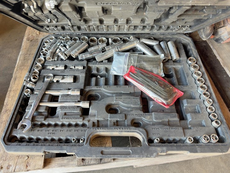 quantity-of-battery-powered-grease-guns-image-6