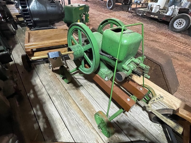 john-deere-112-image-3