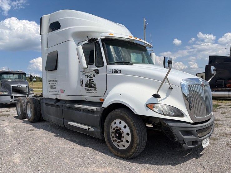 2014-international-prostar-image-14