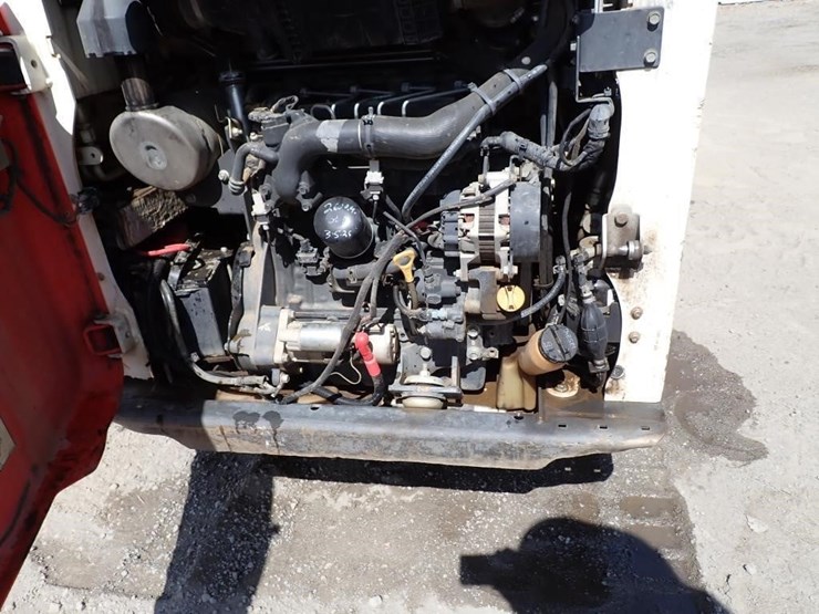2019-bobcat-t450-image-15