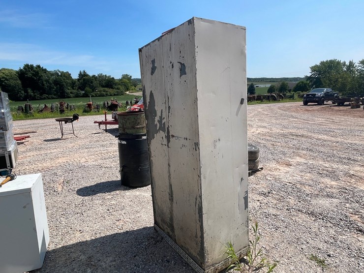 #2505-•-metal-storage-cabinet-polley-dump-hopper-image-9