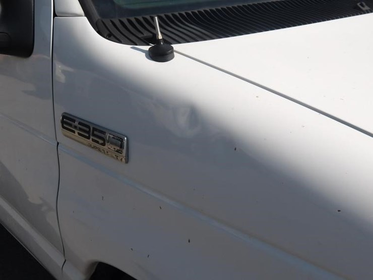 2006-ford-e350-image-5