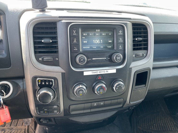 2015-dodge-ram-1500-image-23